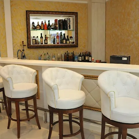 Apart Mida شقة فندقية