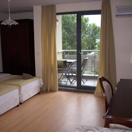Apart Mida Apartmanhotel 3*