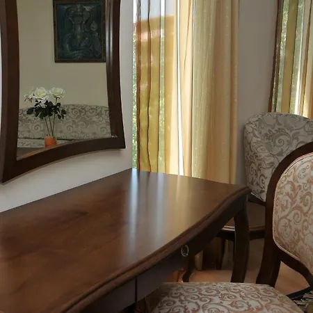 Apartmanhotel Apart Mida 3*
